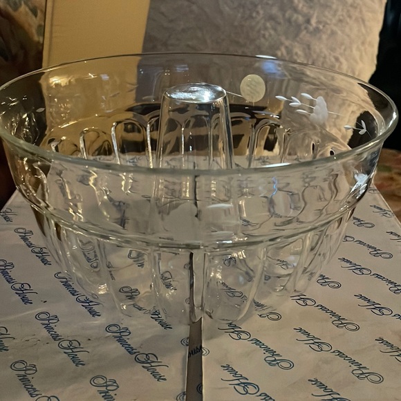 Princess House Kitchen Princess House Crystal Bundt Cake Pan Poshmark